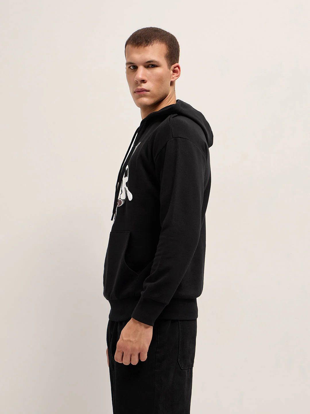 Men Black Relaxed Fit Hoodie - Image 3