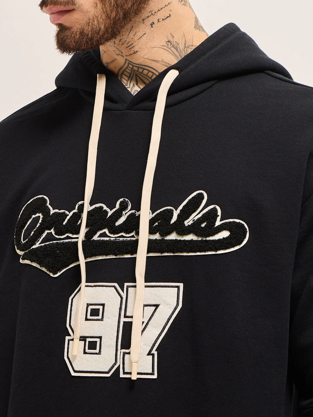 Men Black Relaxed Fit Hoodie - Image 5
