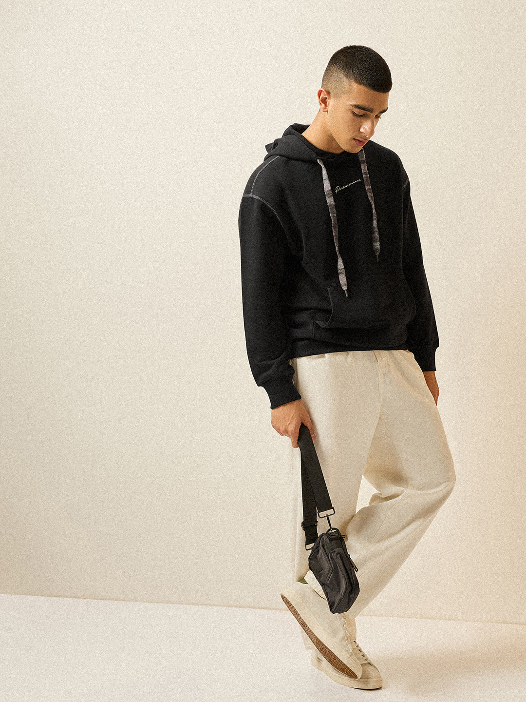 Men Black Relaxed Fit Hoodie - Image 4