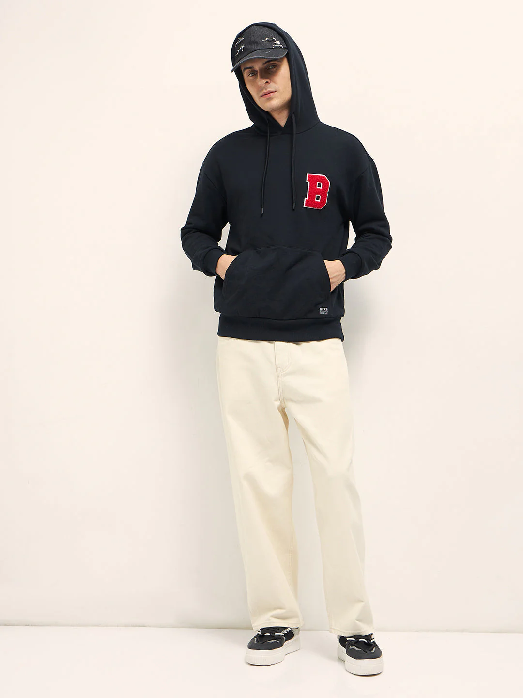 Men Black Relaxed Fit Hoodie - Image 4