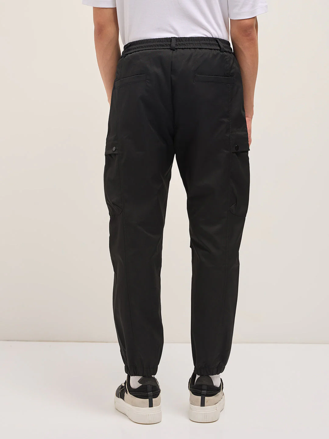 Men Black Relaxed Fit Polyester Cargo Pants - Image 2