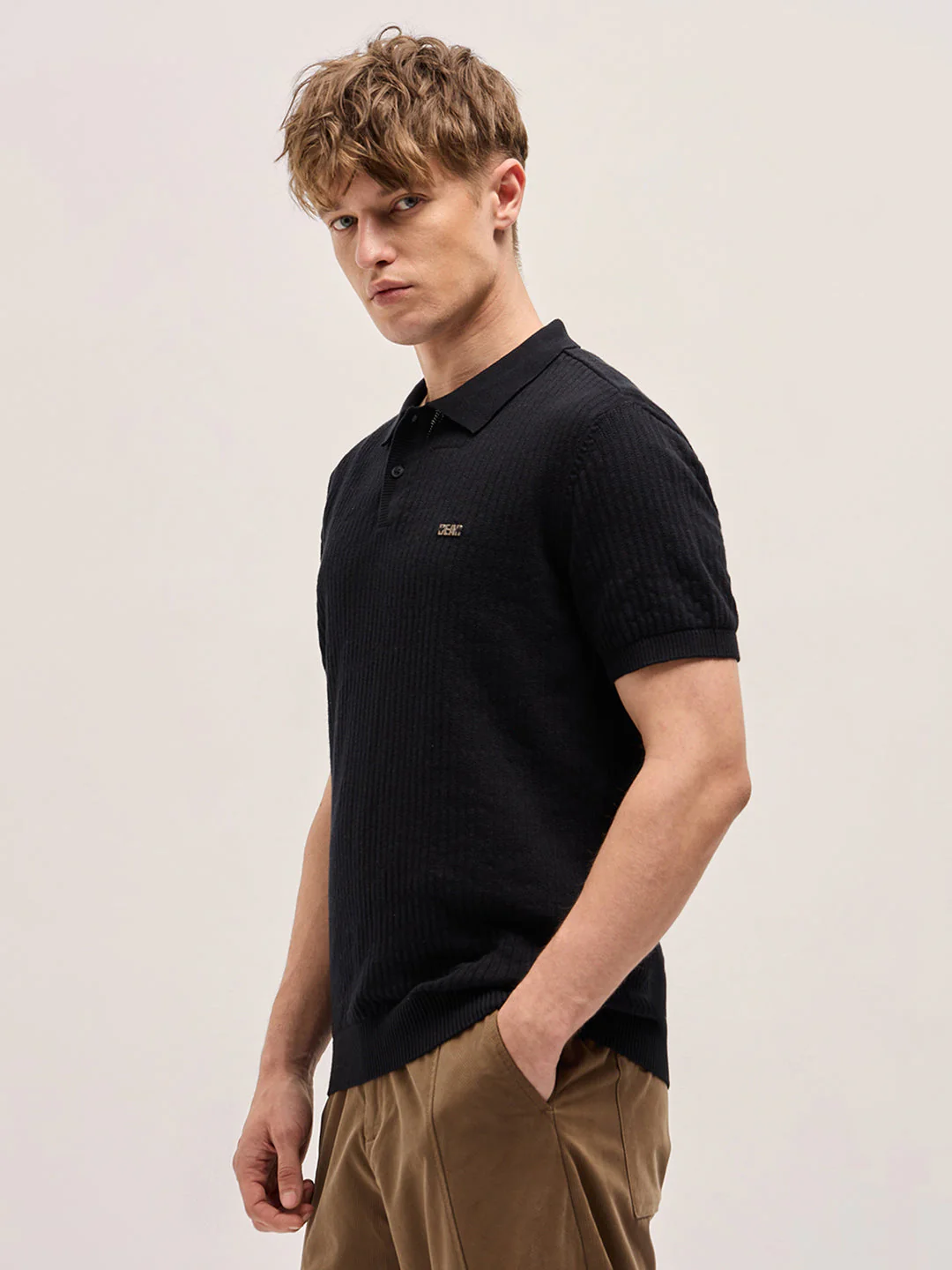 Men Black Ribbed Texture Design Slim Fit Polo - Image 3