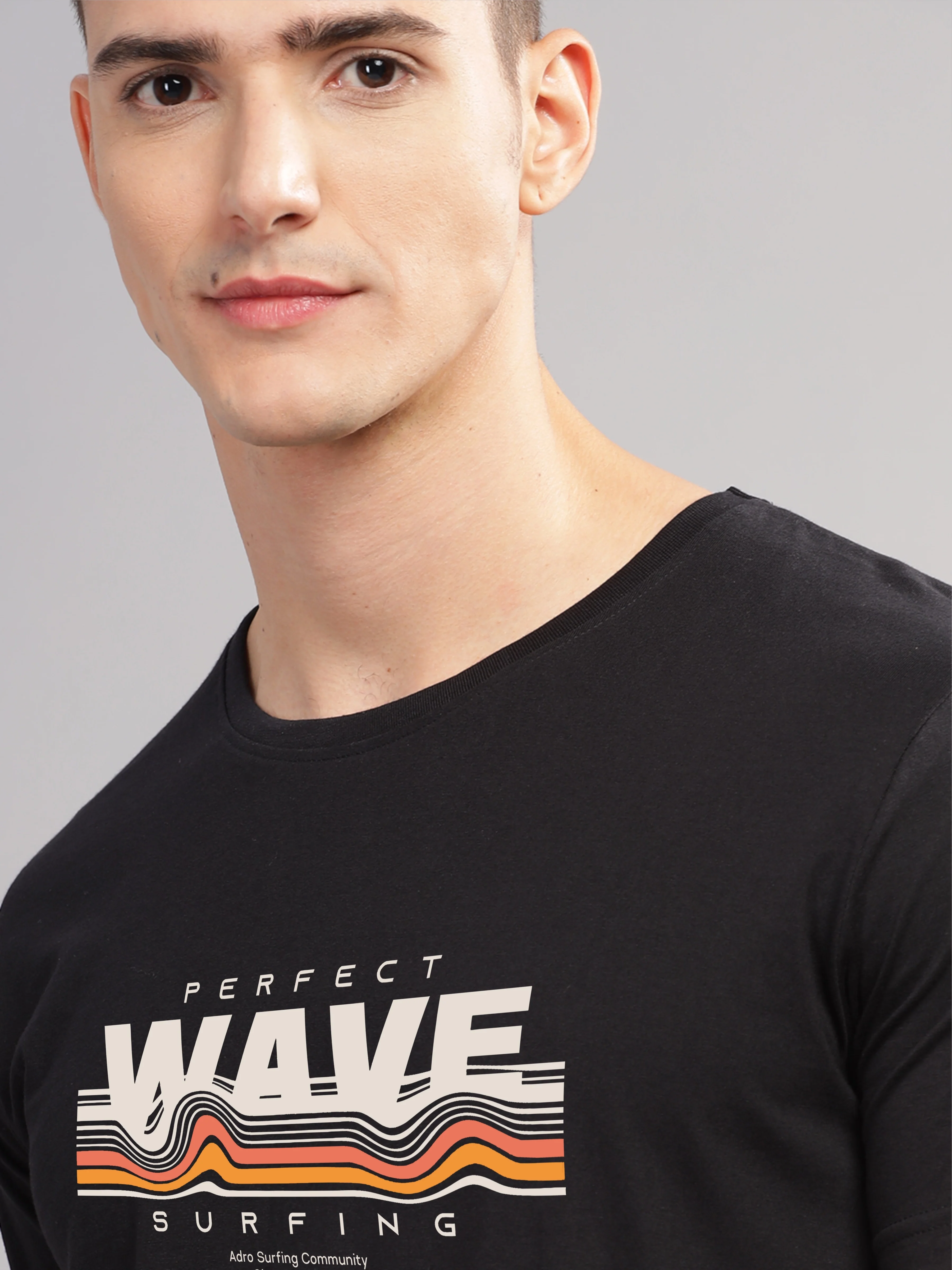 Men Black Round Neck T Shirt - Image 2
