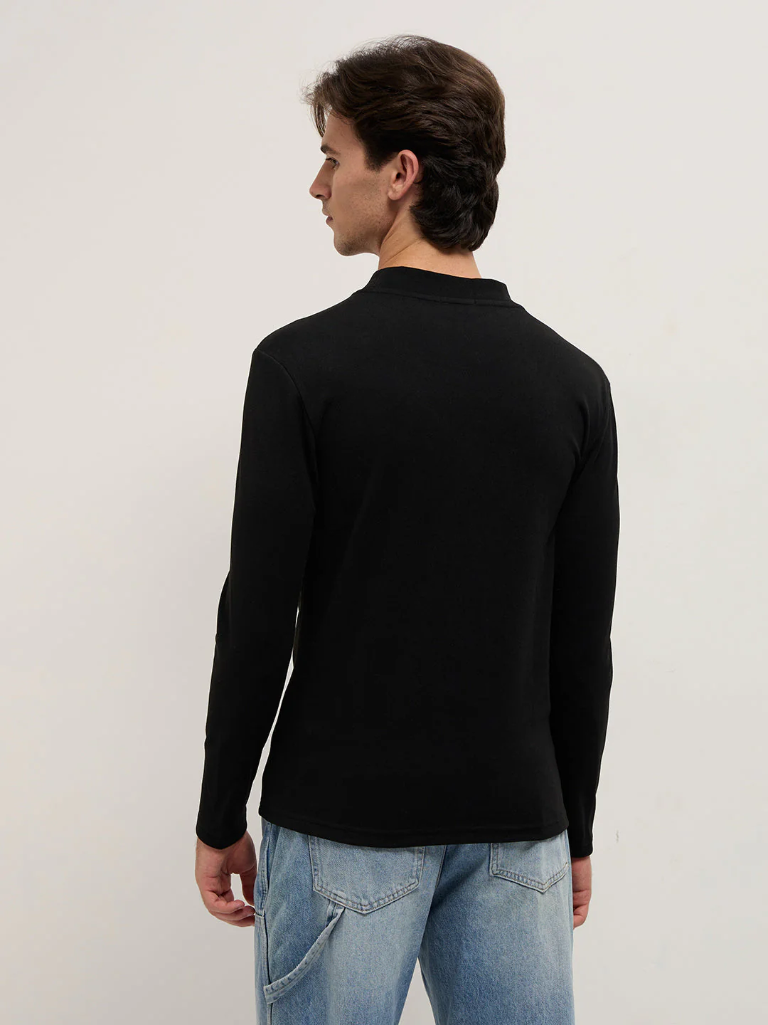 Men Black Slim Fit Crew Neck T-Shirt - Image 2