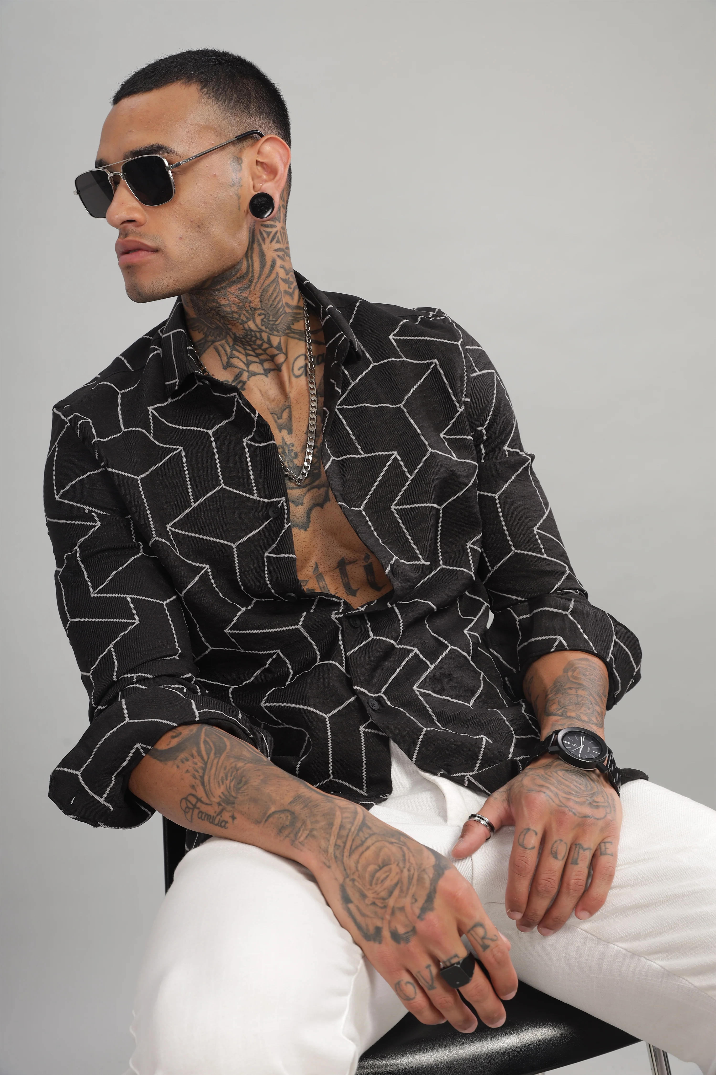 Men Black Slim Fit Shirt