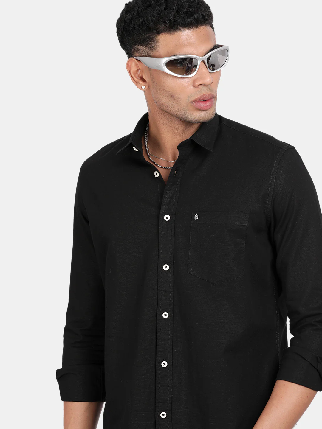 Men Black Slim Fit Spread Collar Full Sleeve Casual Shirt