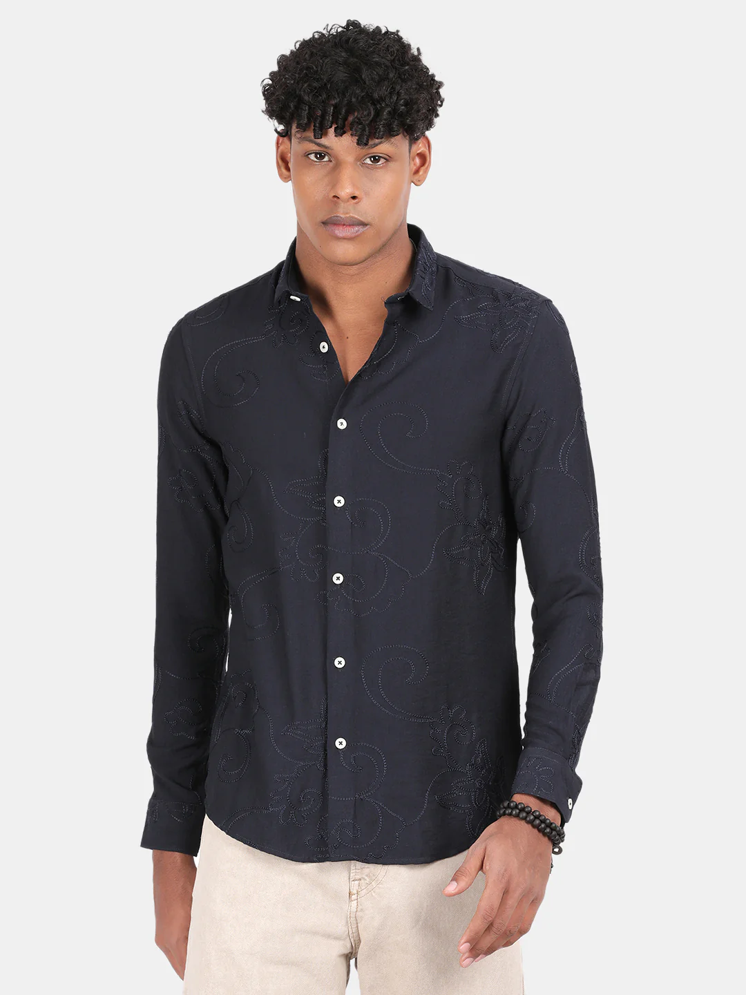 Men Black Slim Fit Spread Collar Full Sleeve Casual Shirt - Image 2