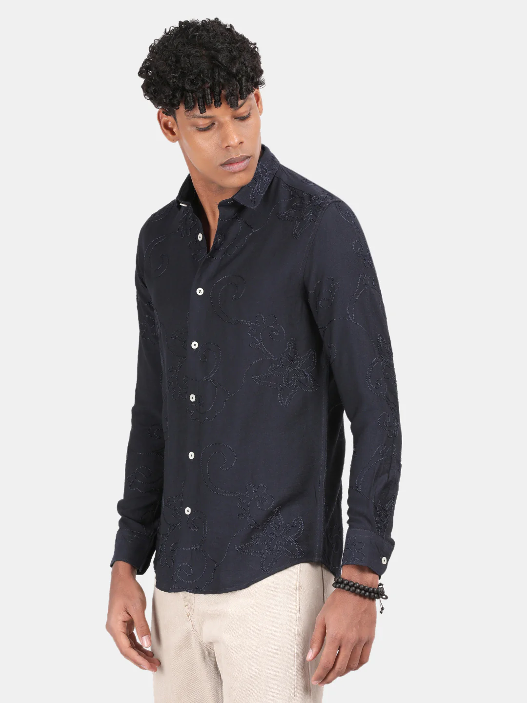 Men Black Slim Fit Spread Collar Full Sleeve Casual Shirt - Image 5