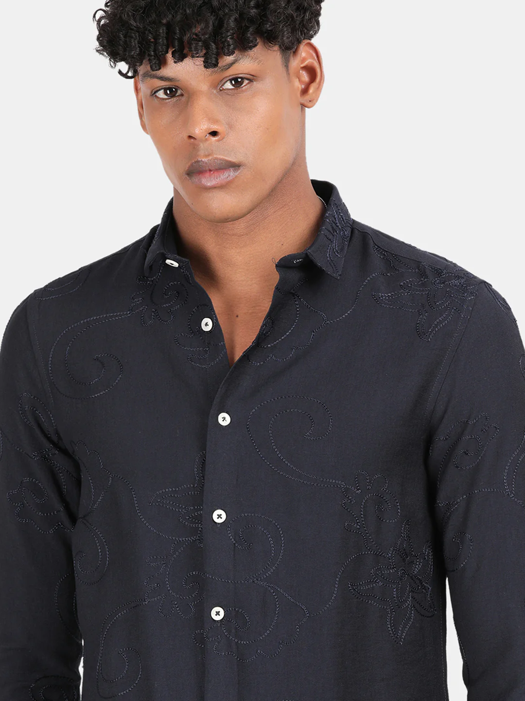Men Black Slim Fit Spread Collar Full Sleeve Casual Shirt - Image 6