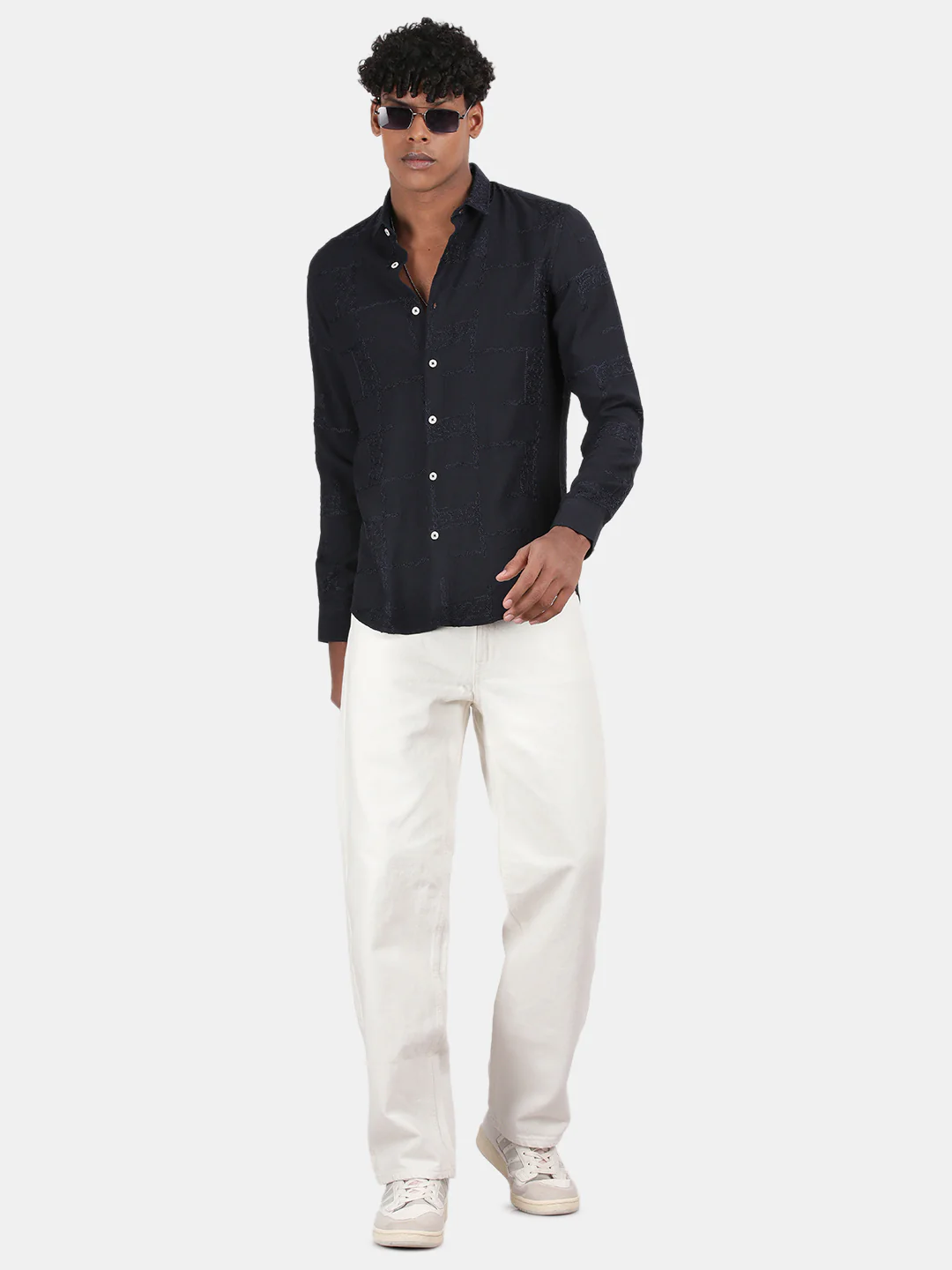 Men Black Slim Fit Spread Collar Full Sleeve Casual Shirt - Image 4