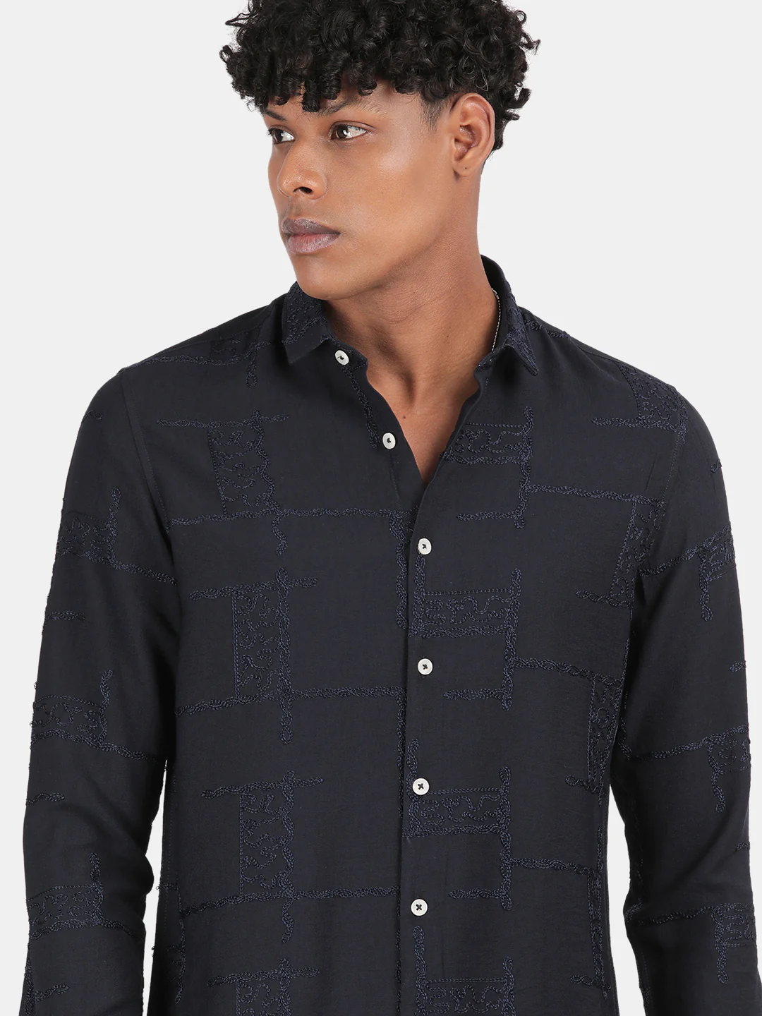 Men Black Slim Fit Spread Collar Full Sleeve Casual Shirt - Image 6