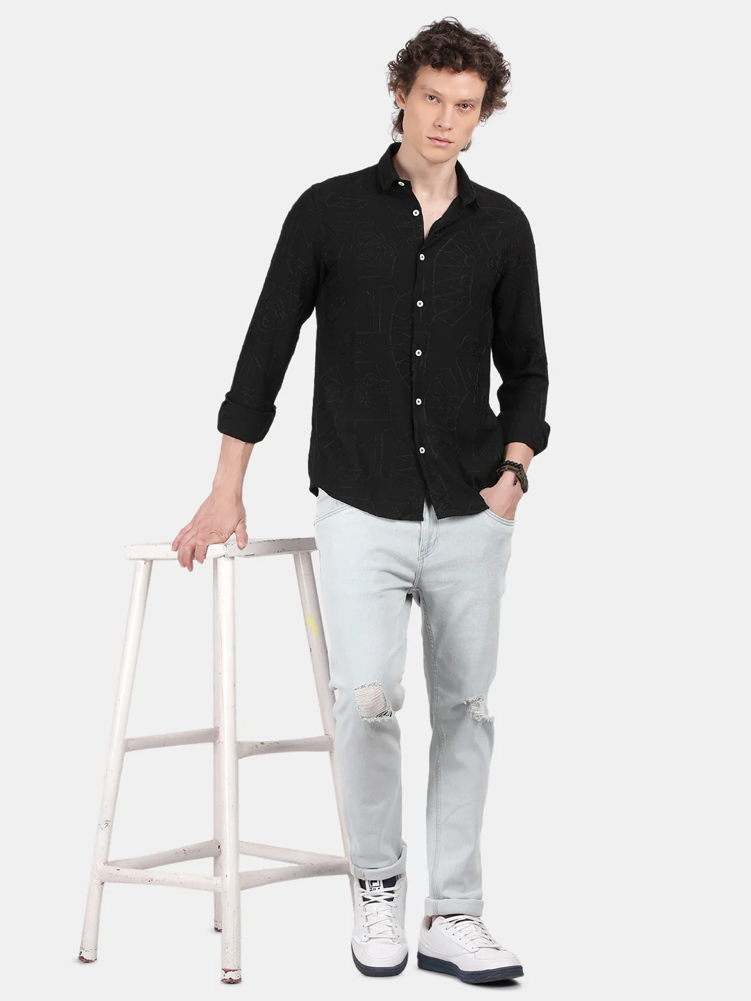 Men Black Slim Fit Spread Collar Full Sleeve Casual Shirt - Image 4