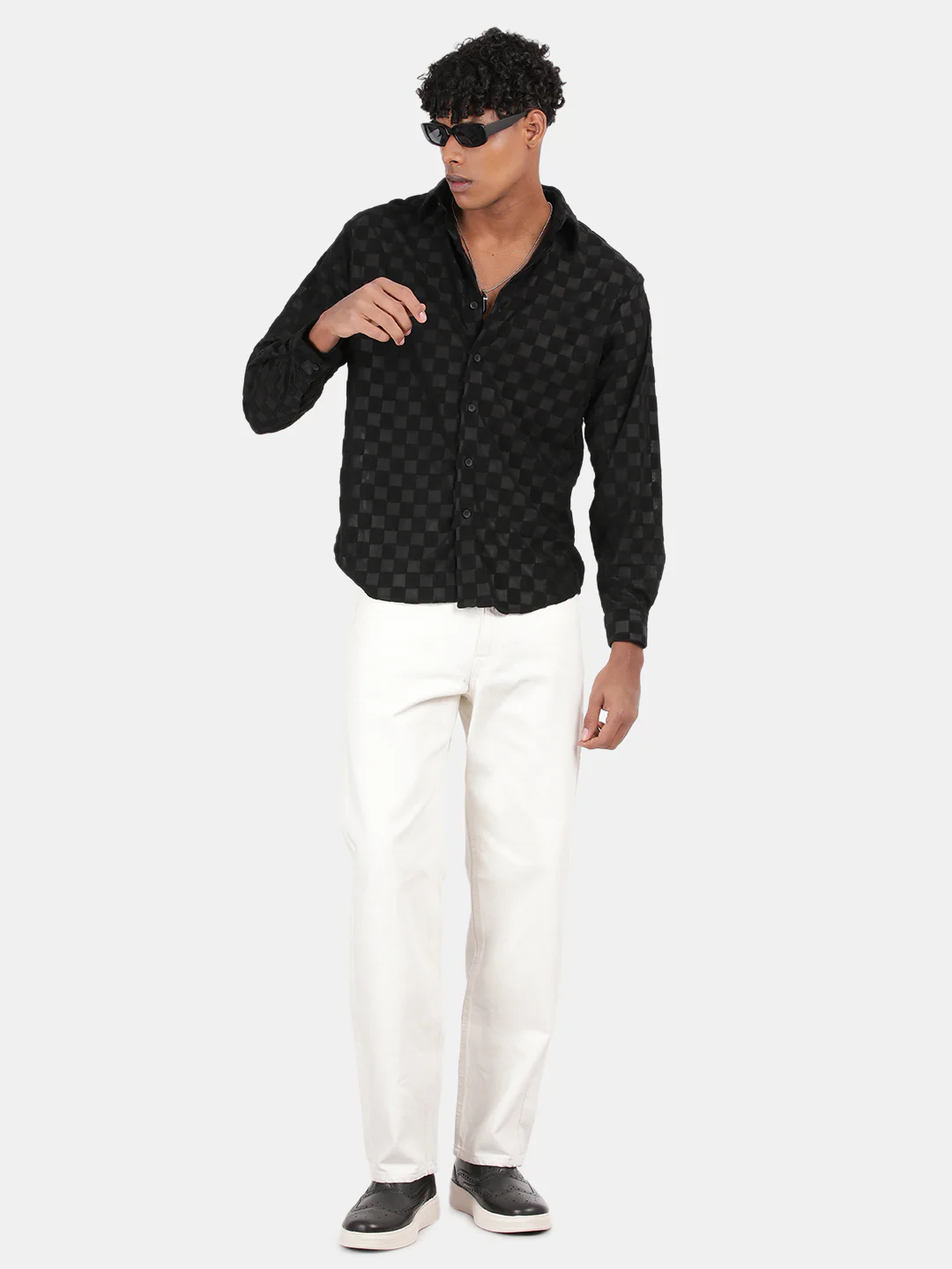 Men Black Slim Fit Spread Collar Full Sleeve Casual Shirt - Image 4