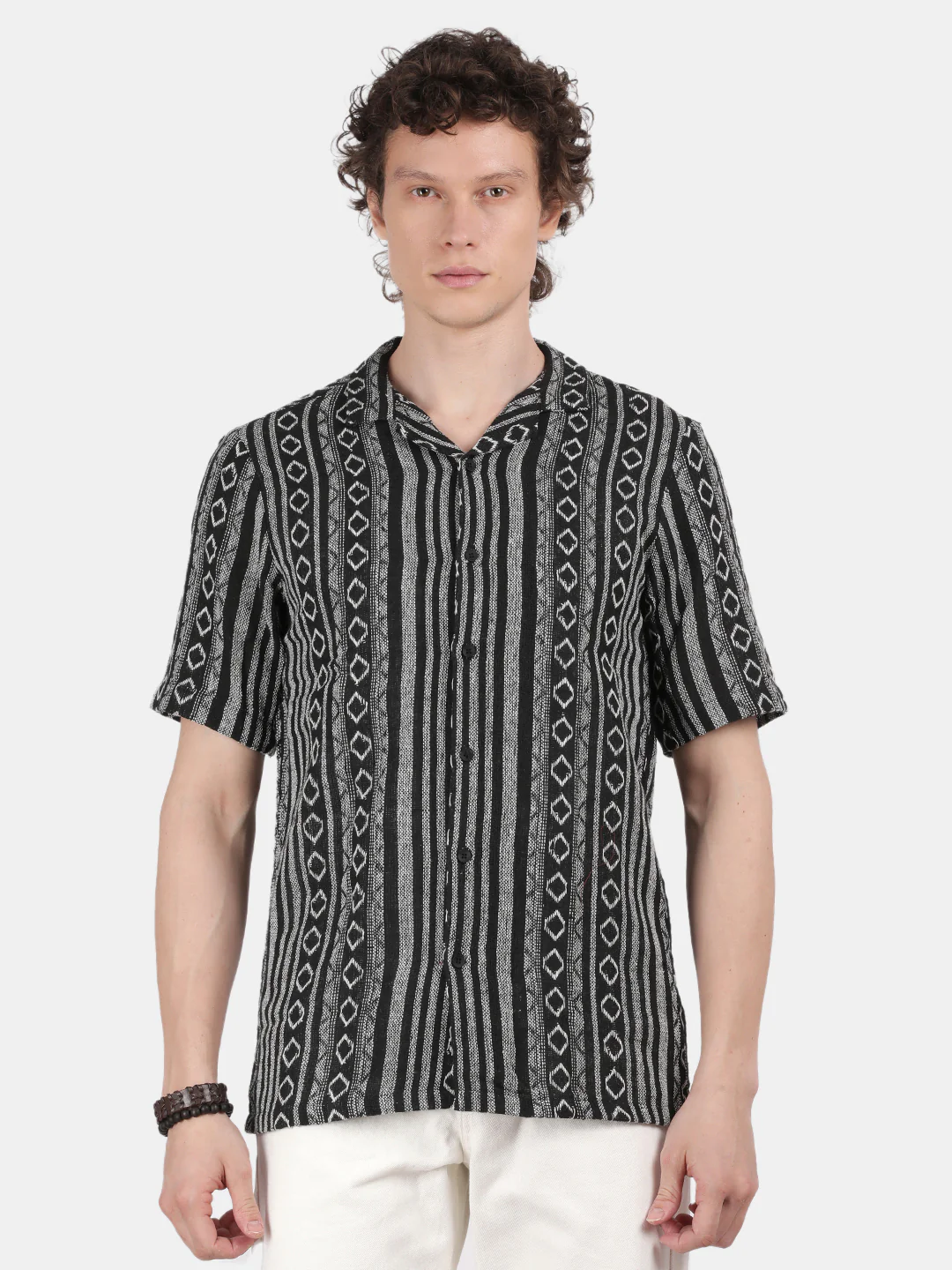 Men Black Slim Fit Spread Collar Half Sleeve Casual Shirt - Image 2