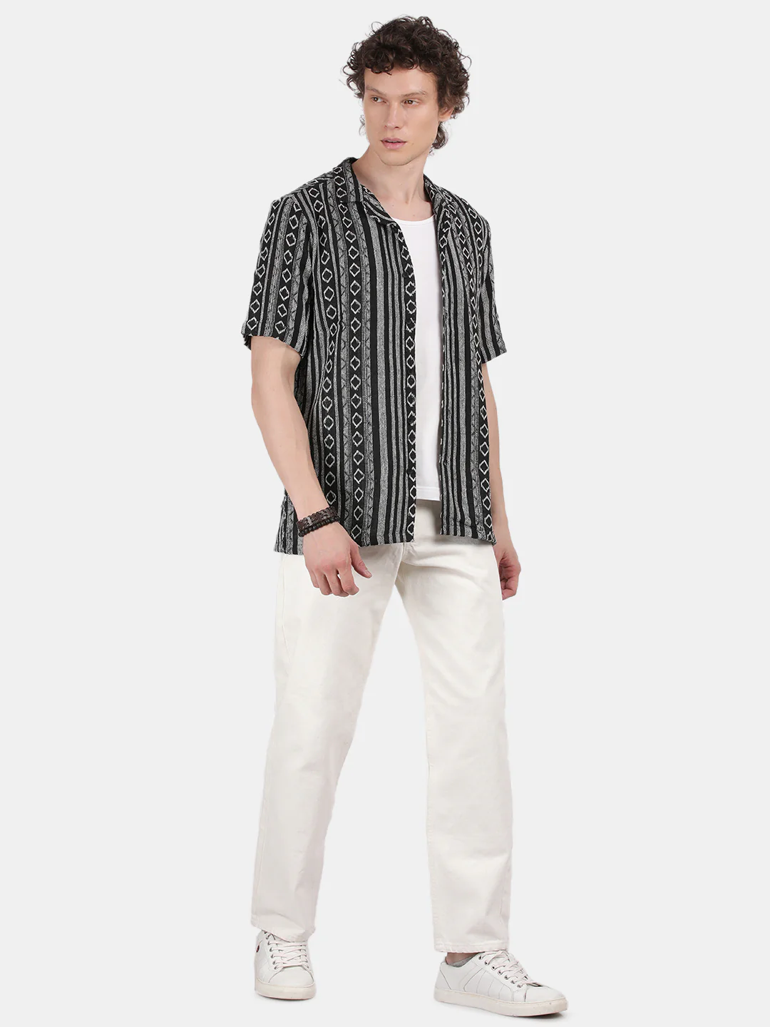 Men Black Slim Fit Spread Collar Half Sleeve Casual Shirt - Image 4