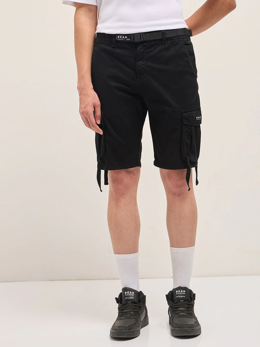 Men Black Solid Cotton Cargo Shorts - Image 7