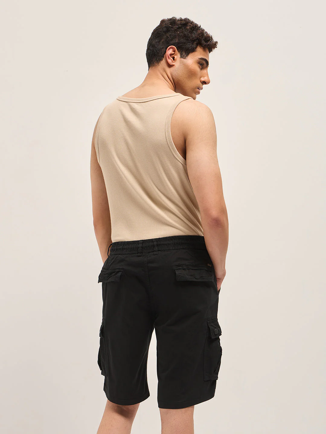 Men Black Solid Cotton Cargo Shorts - Image 2