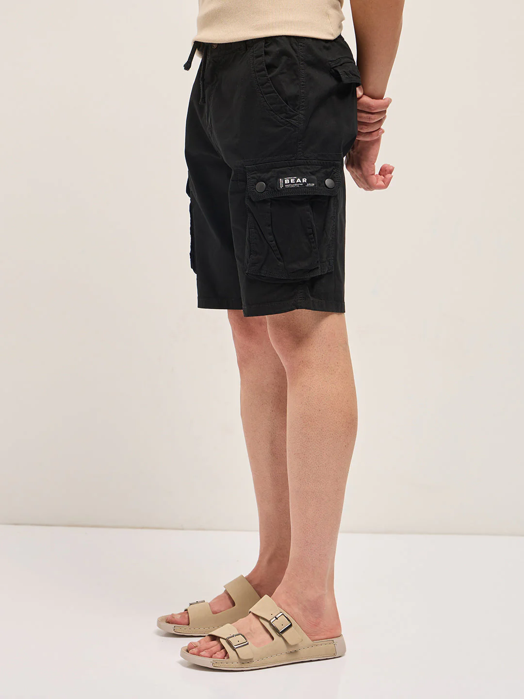 Men Black Solid Cotton Cargo Shorts - Image 3
