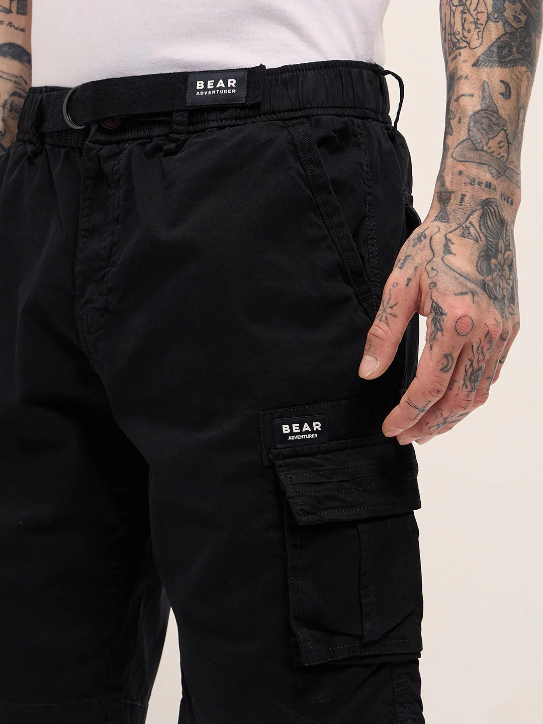 Men Black Solid Cotton Cargo Shorts - Image 5