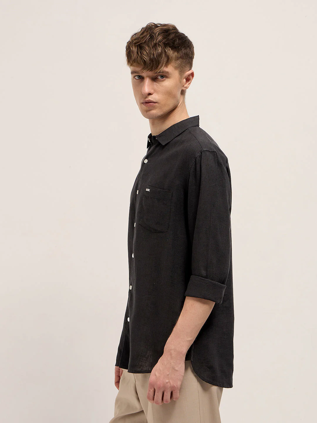 Men Black Solid Lyocell Slim Fit Casual Shirt - Image 3
