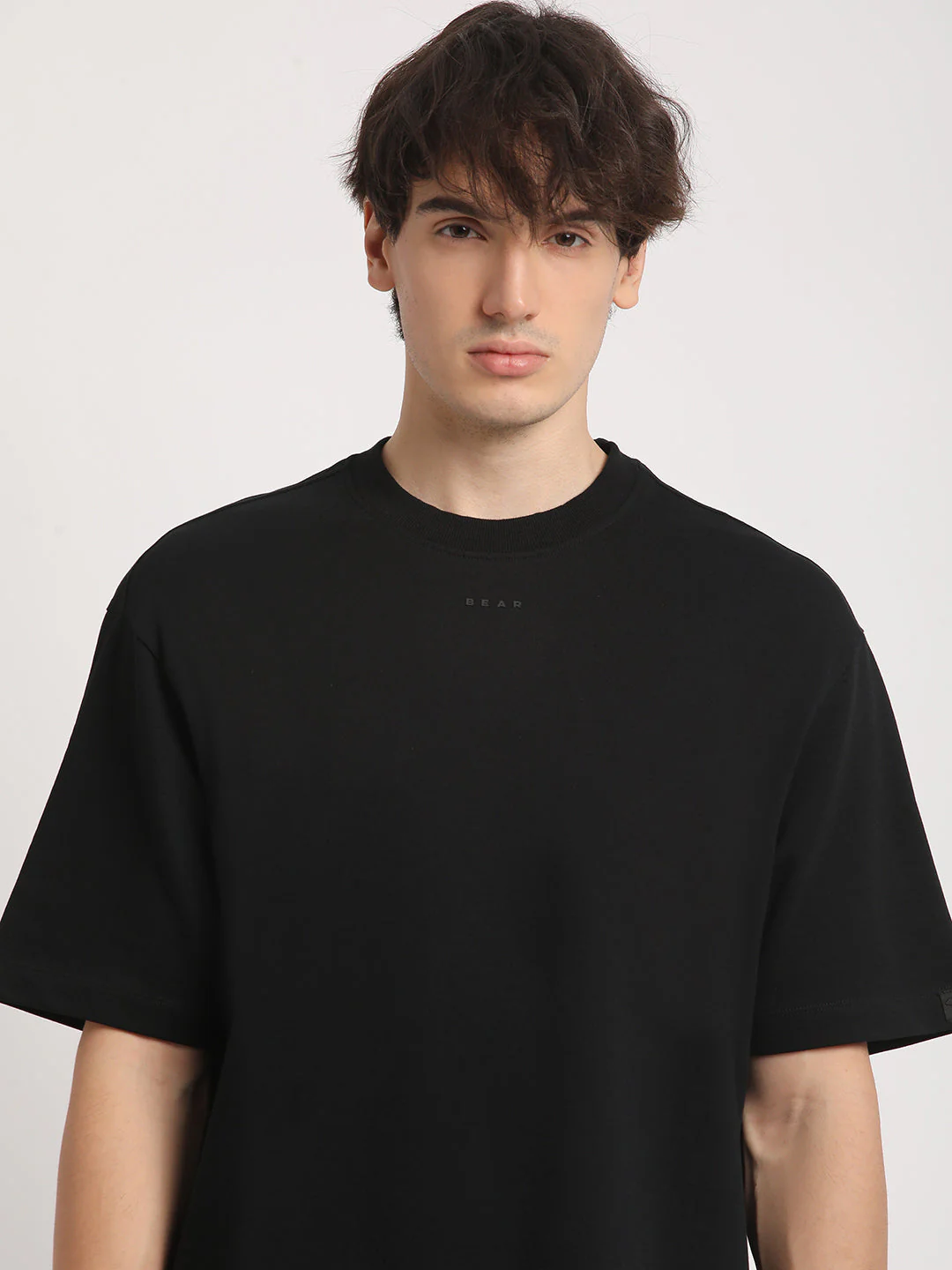 Men Black Solid Oversized Fit Round Neck Tshirt Shop - Image 6