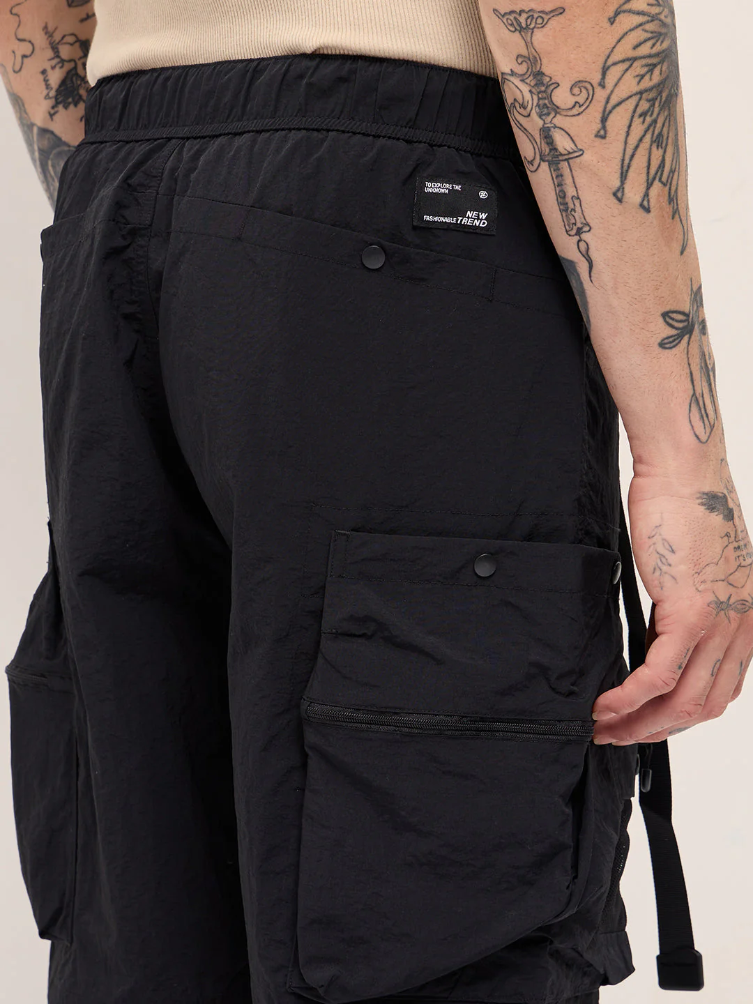 Men Black Solid Polyester Cargo Shorts - Image 6