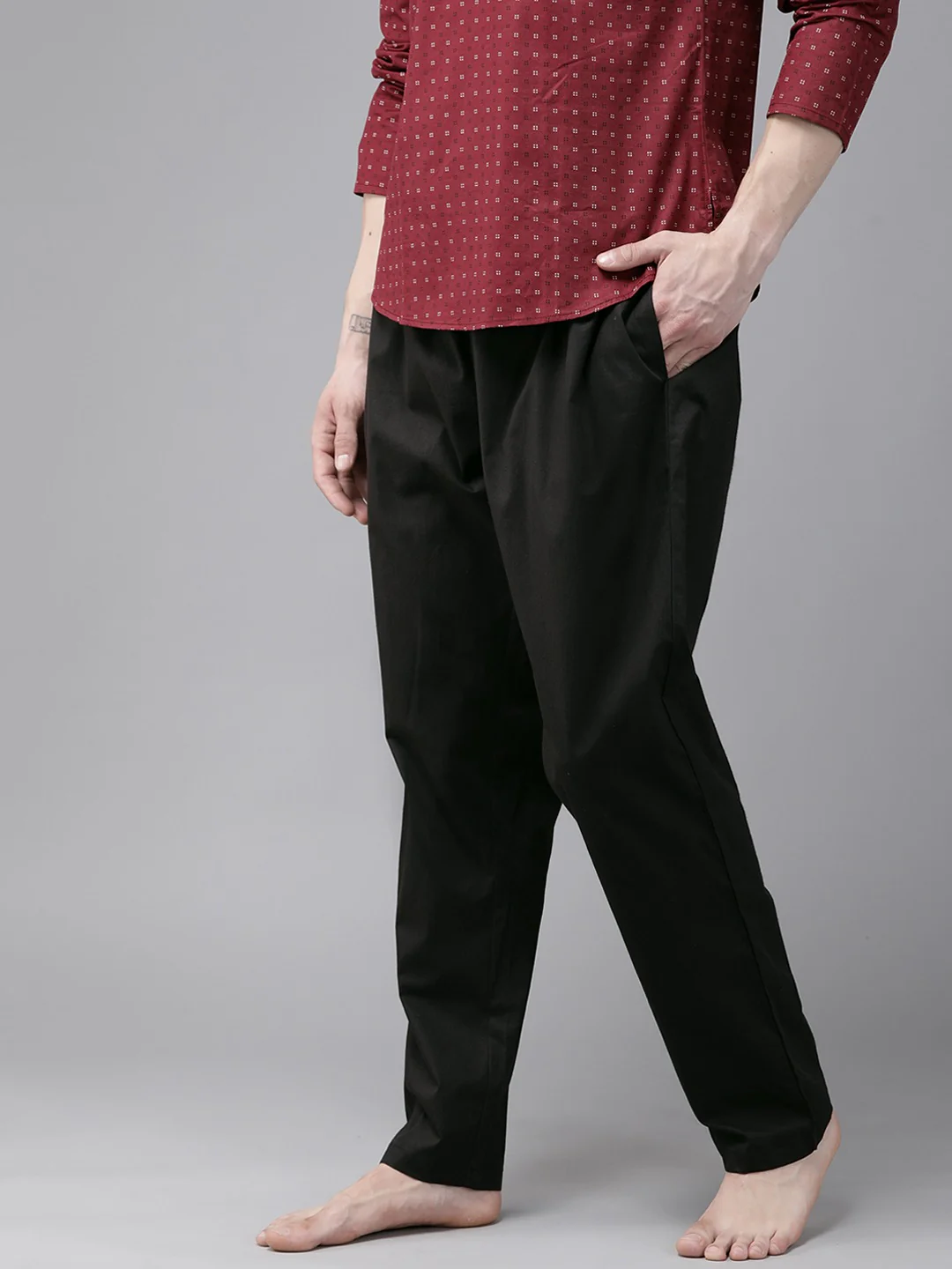 Men Black Solid Pyjamas - Image 2