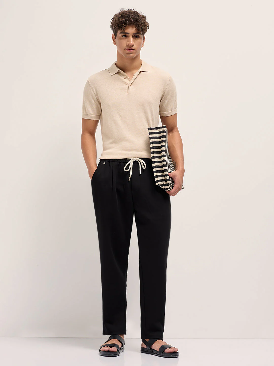 Men Black Solid Regular Fit Casual Trousers - Image 4