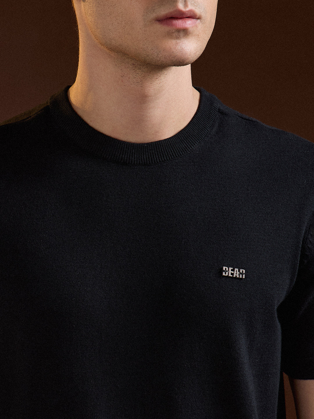 Men Black Solid Regular Fit Ribbed Crew Neck T-shirt - Image 5