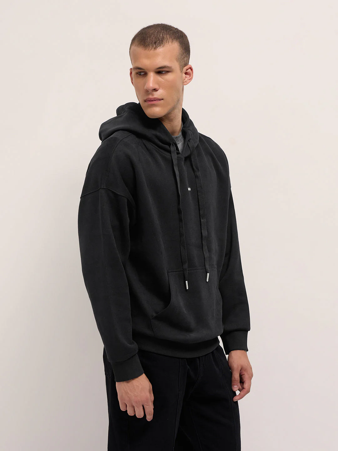 Men Black Solid Relax Fit Hoodie - Image 3