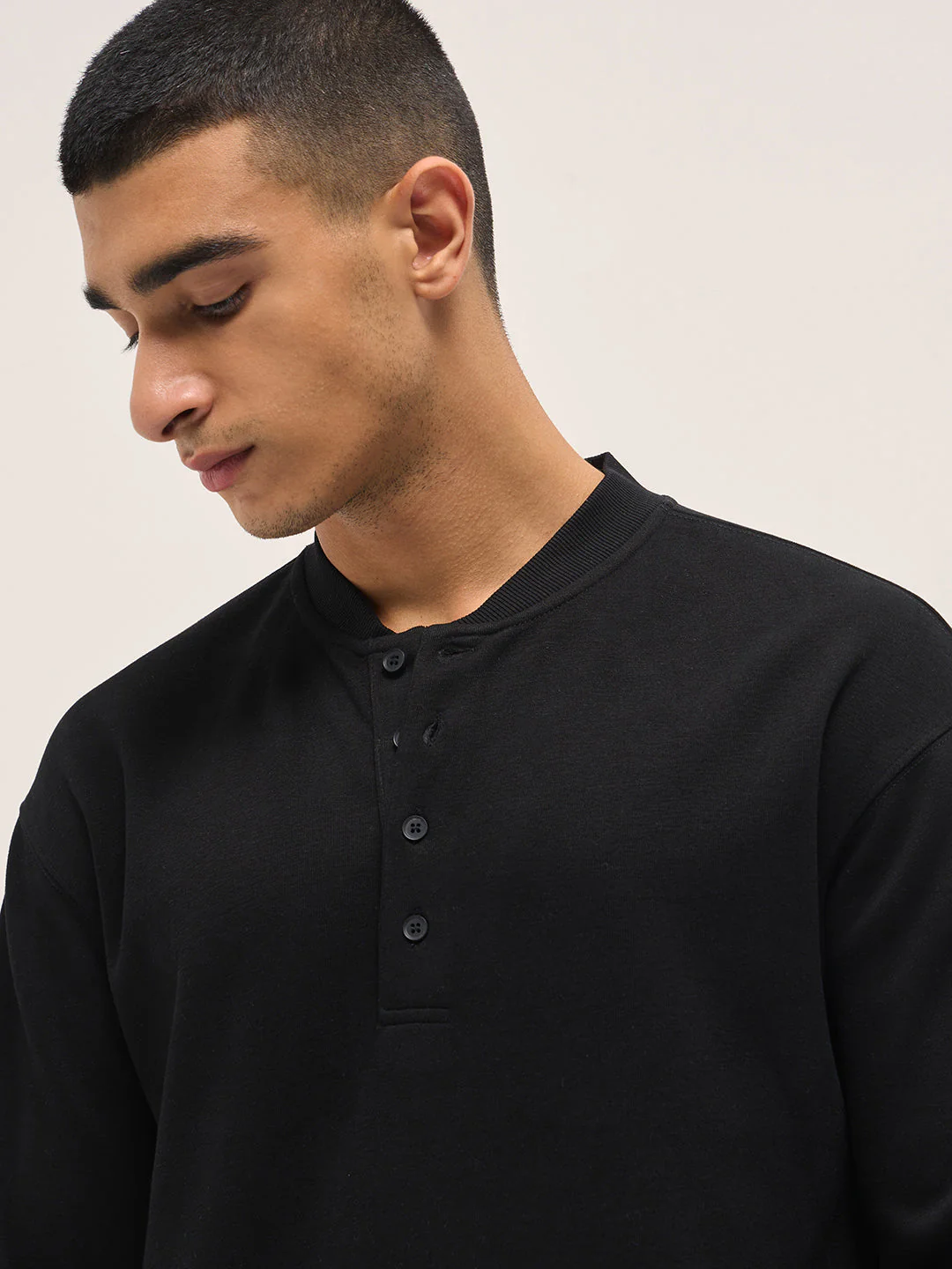 Men Black Solid Relaxed Fit Henley Neck T-Shirt - Image 5