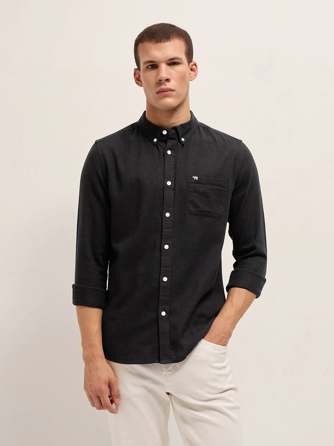 Men Black Solid Slim Fit Cotton Casual Shirt - Image 5