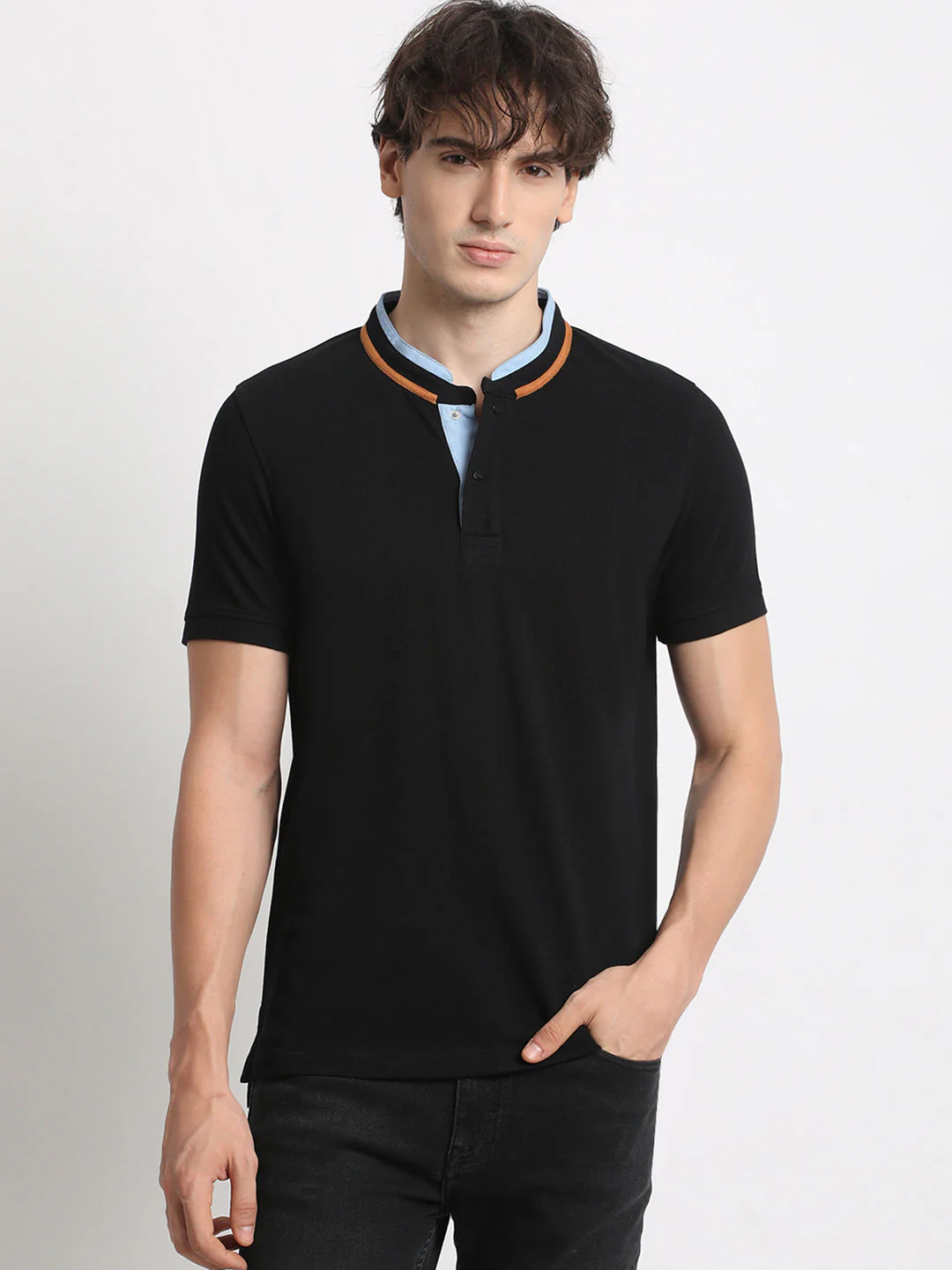 Men Black Solid Slim Fit Mandarin Collar T-shirt - Image 2