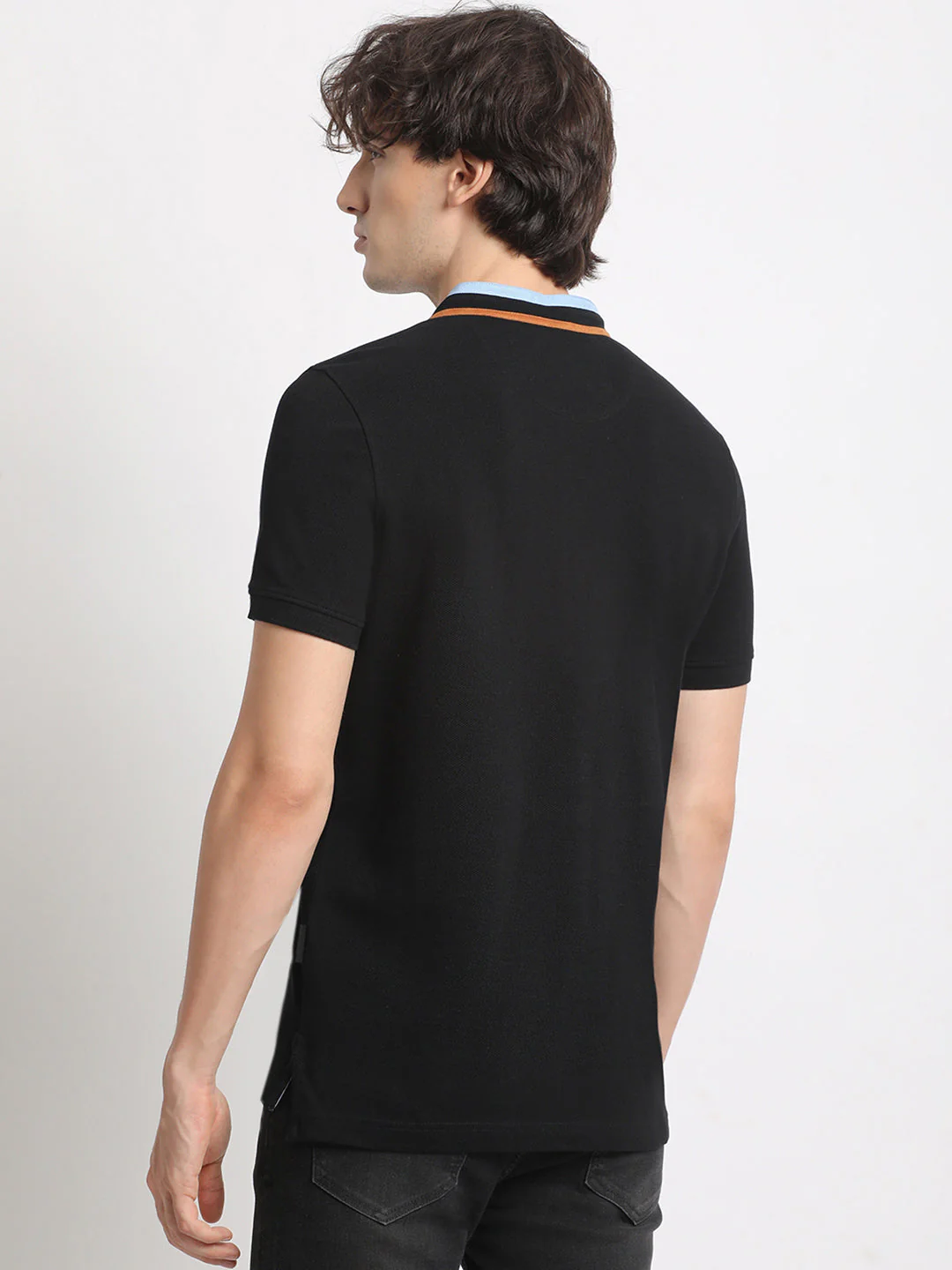 Men Black Solid Slim Fit Mandarin Collar T-shirt - Image 4