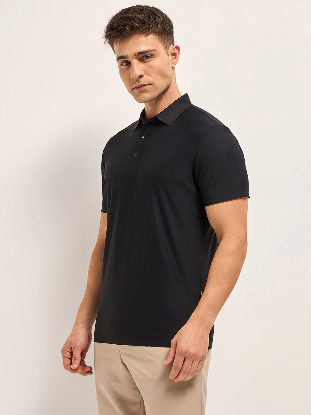 Men Black Solid Slim Fit Polo T-shirt - Image 3