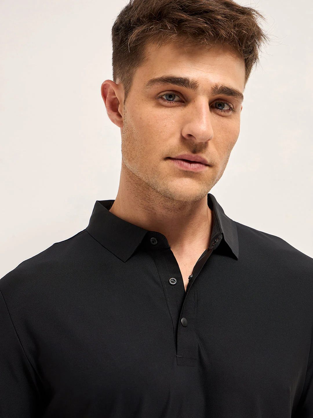 Men Black Solid Slim Fit Polo T-shirt - Image 5