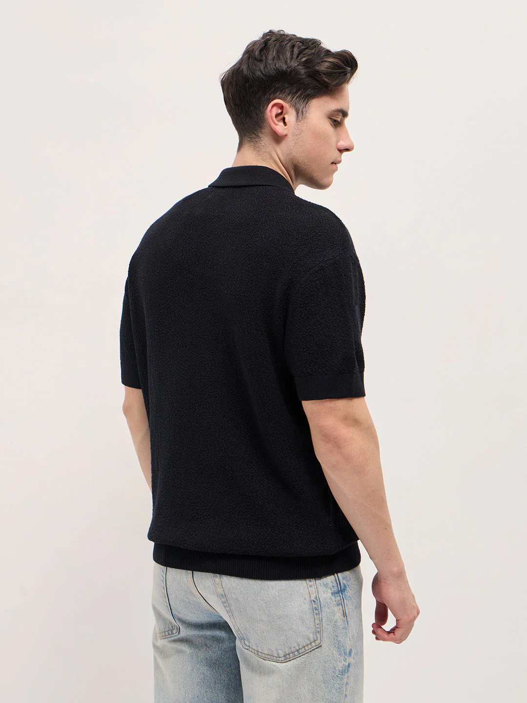 Men Black Solid Texture Knit Design Regular Fit Polo - Image 2