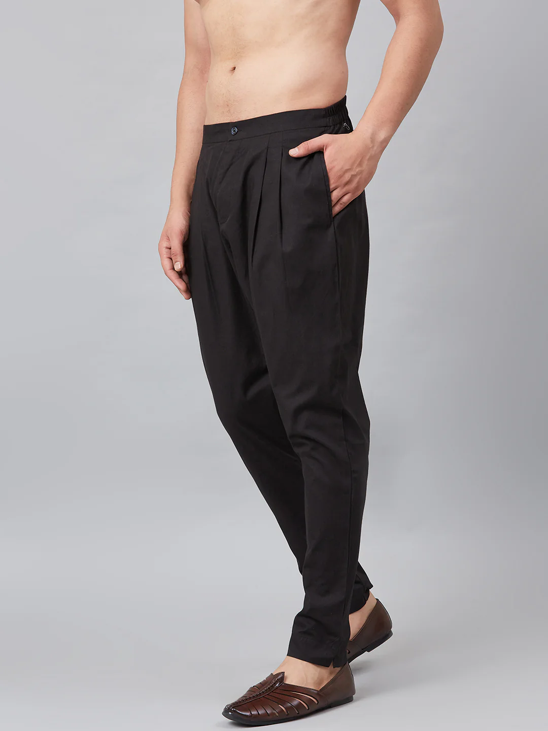 Men Black Solid Trouser Style Pyjamas - Image 2