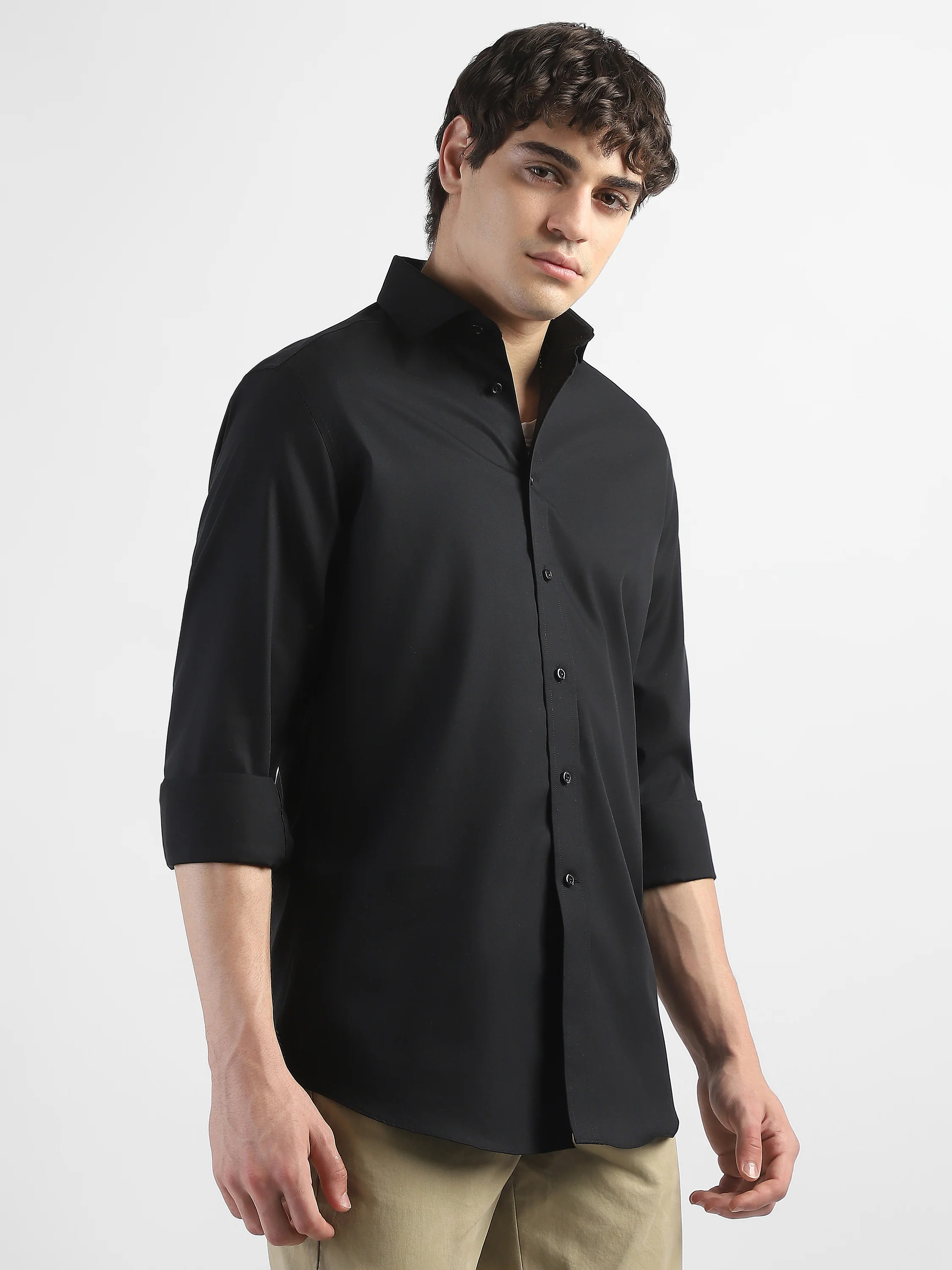Men Black Spread Collar Shirt - Image 4