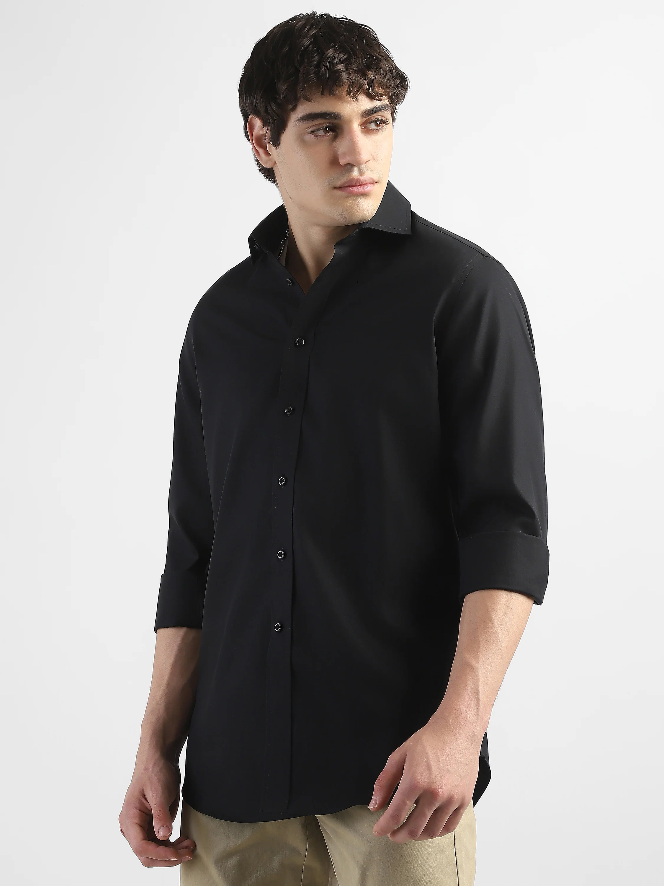 Men Black Spread Collar Shirt - Image 5
