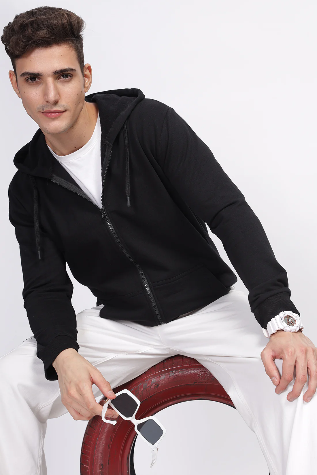 Men Black  Sweatshirt With Zipper Hoodies - Image 5
