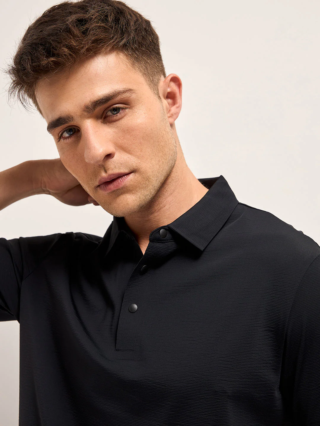 Men Black Texture Slim Fit Polo T-shirt - Image 5