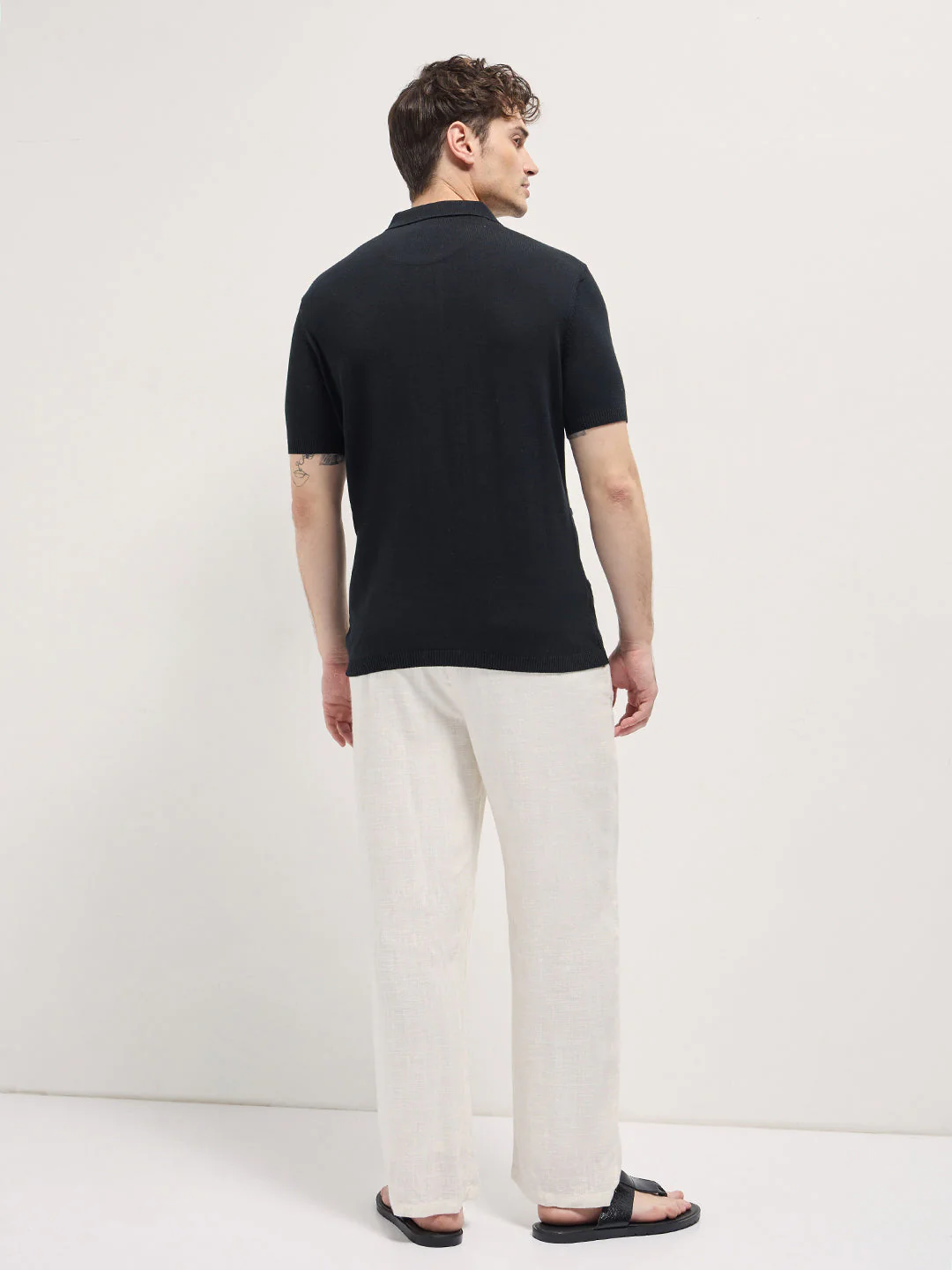 Men Black Textured Checkered Design Slim Fit Polo - Image 2