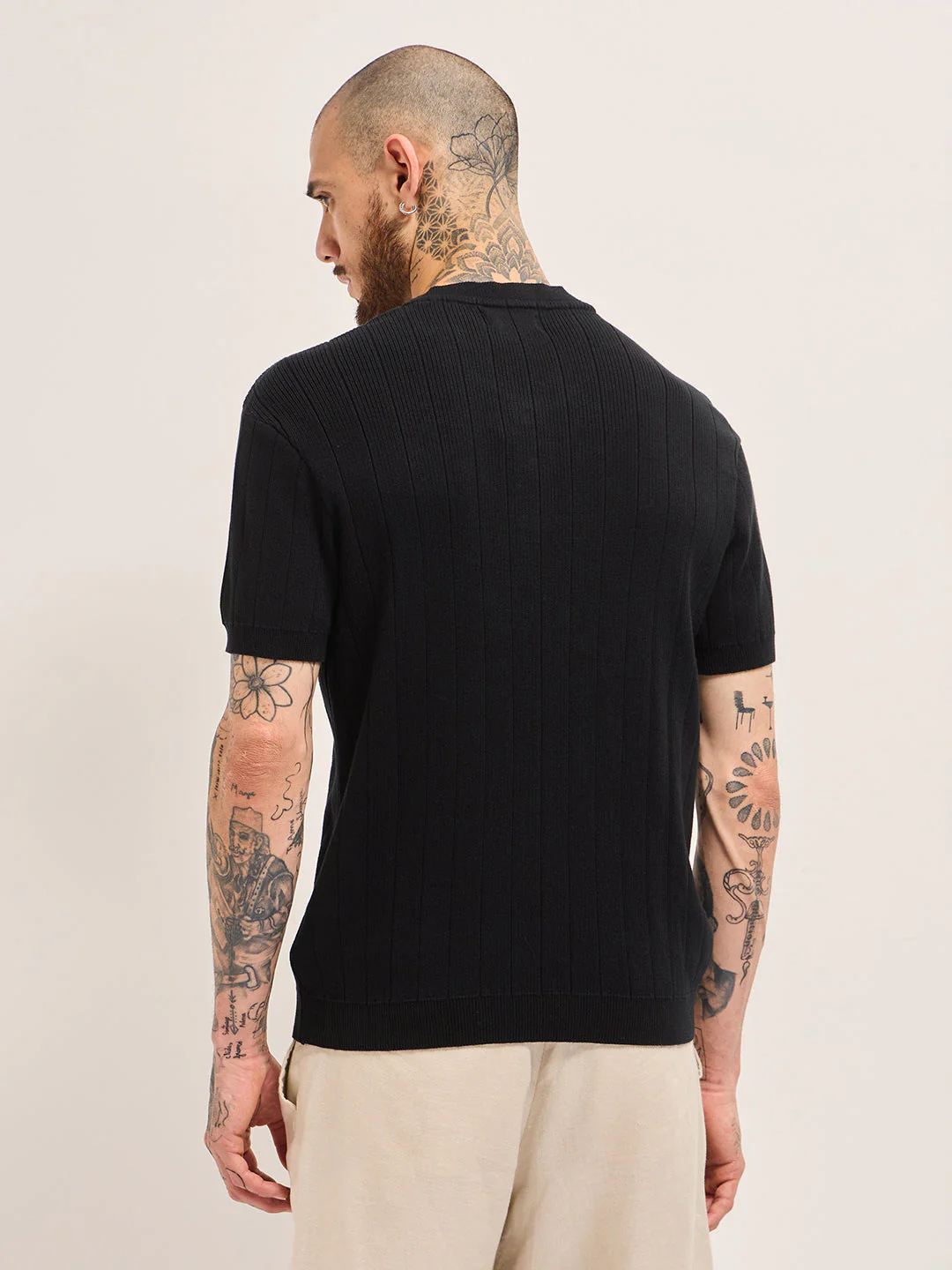 Men Black Textured Knit Striped Design Regular Fit Henley Neck T-Shirt - Image 2