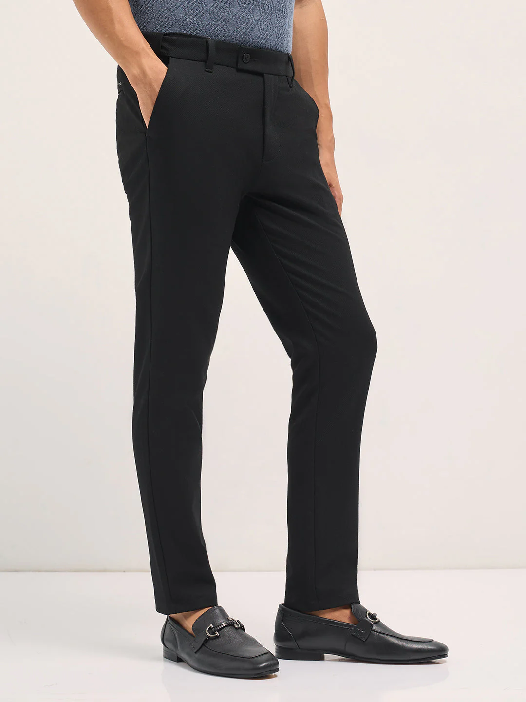 Men Black Textured Polyester Blend Slim Fit Formal Trousers - Image 3