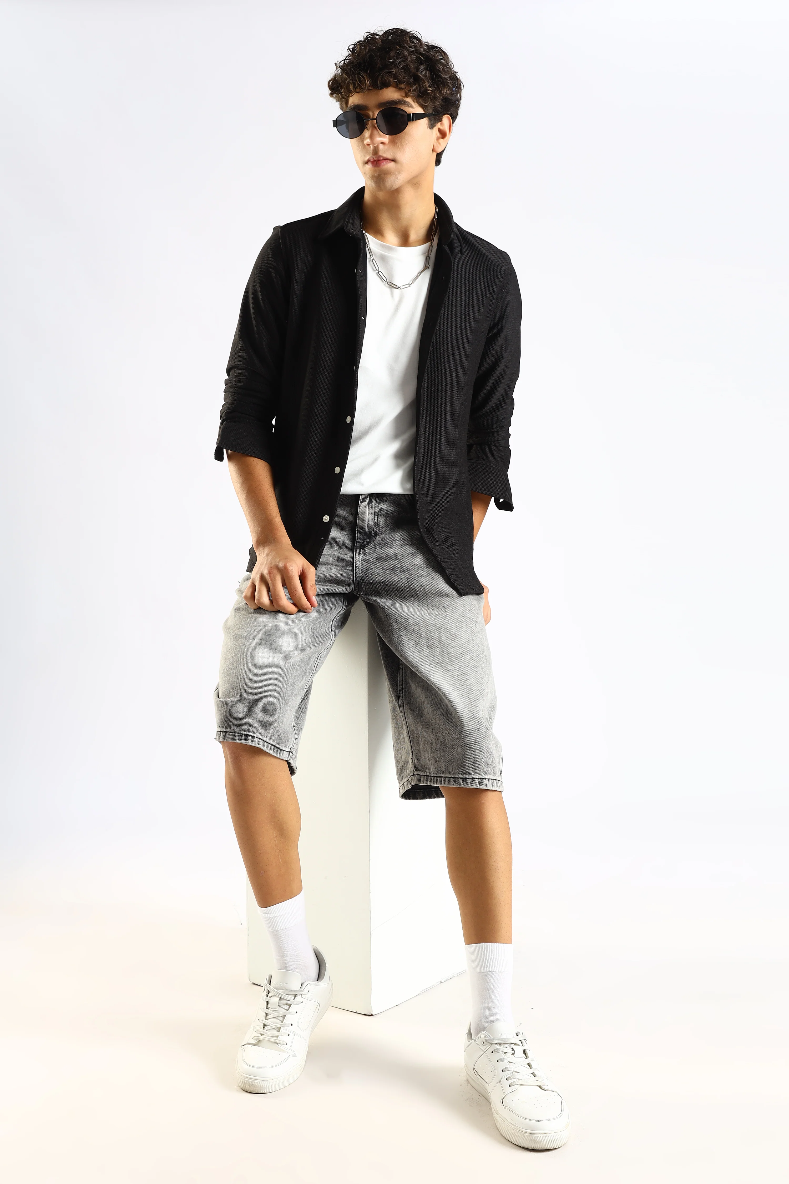 Men Black Textured Spread Collar Shirt - Image 11