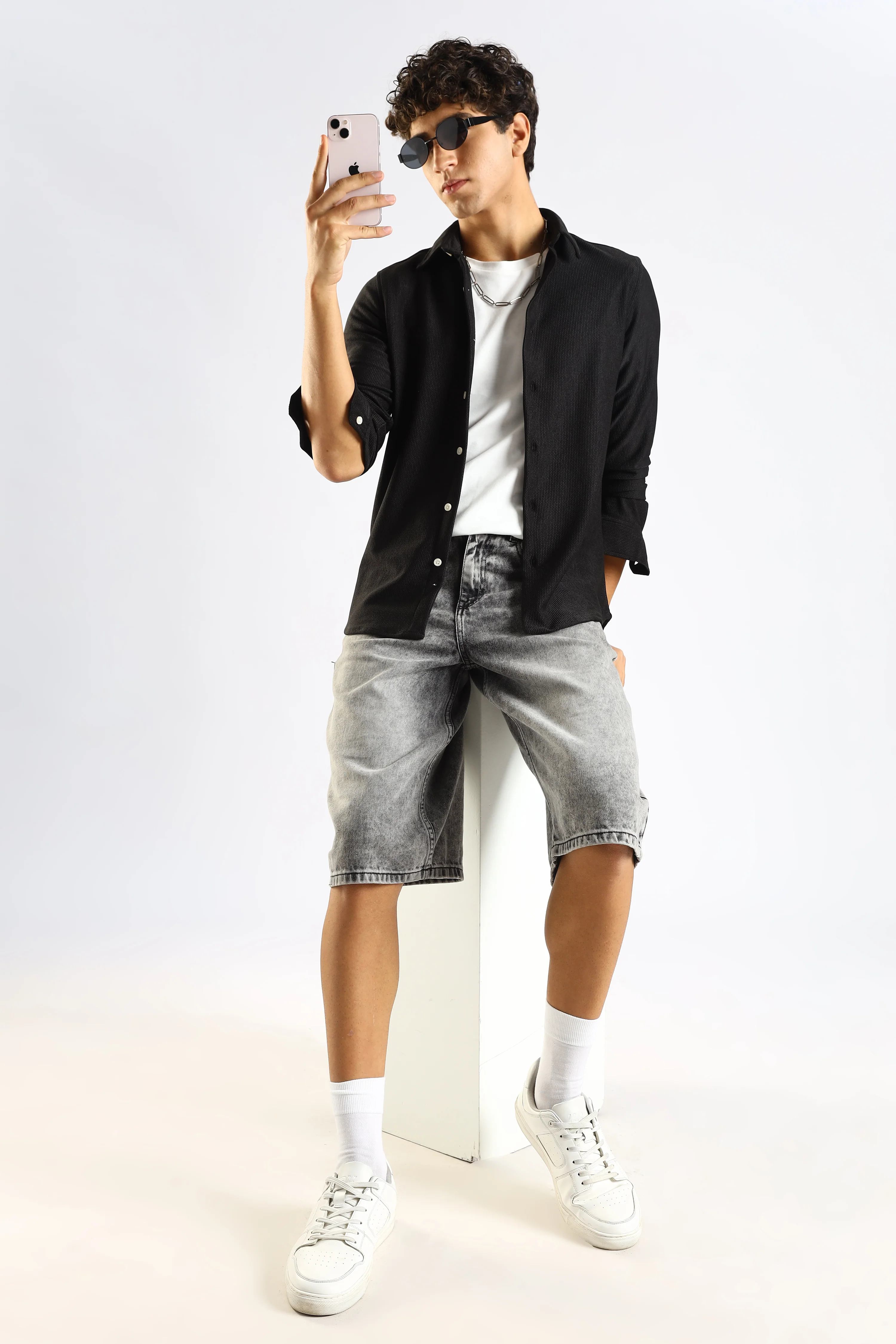 Men Black Textured Spread Collar Shirt - Image 13