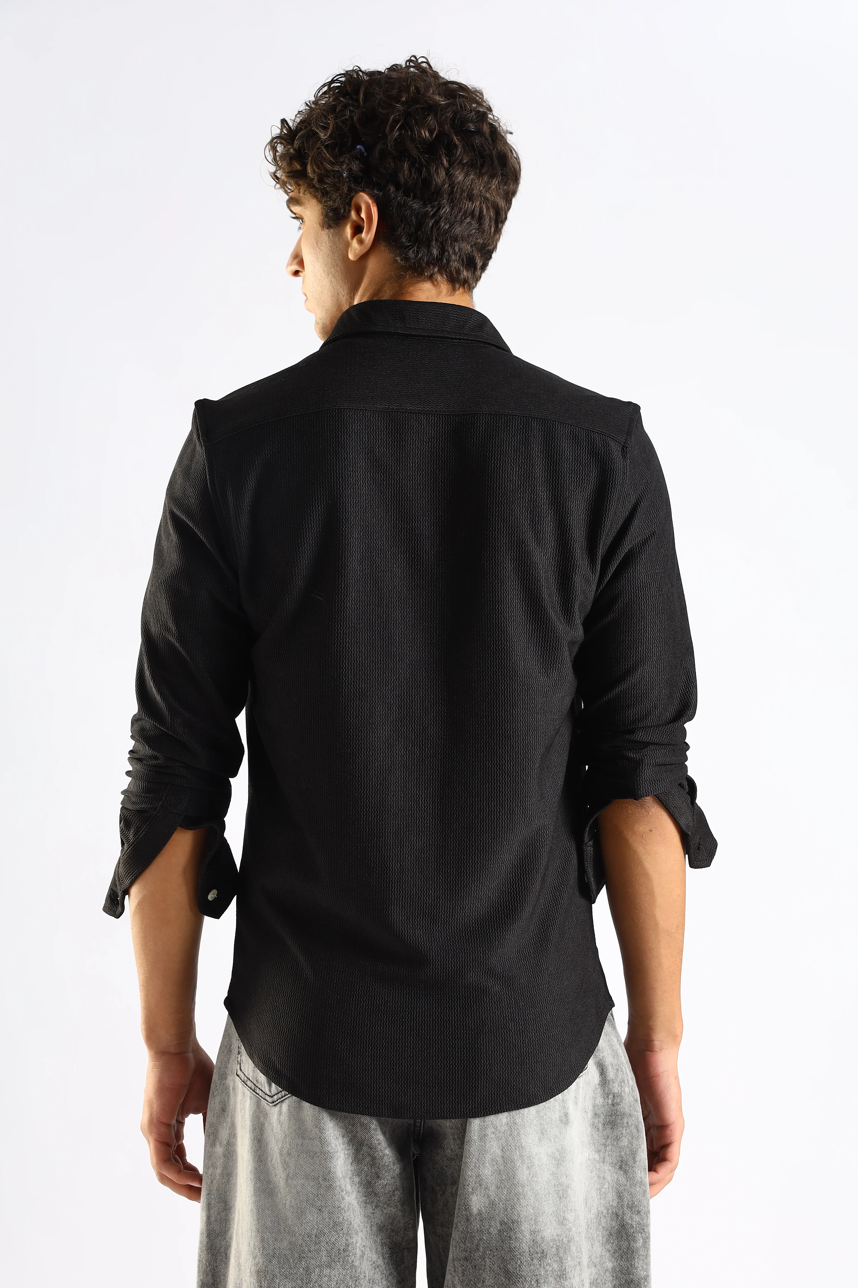 Men Black Textured Spread Collar Shirt - Image 2