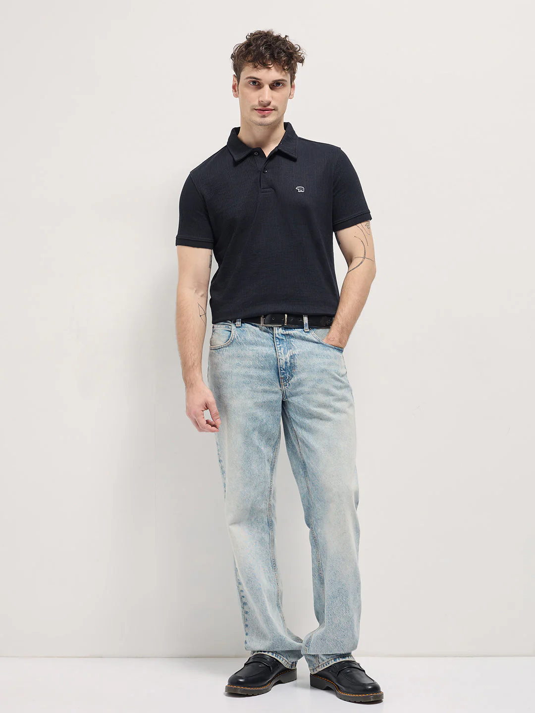 Men Black Textured Stripe Design Slim Fit Polo - Image 4
