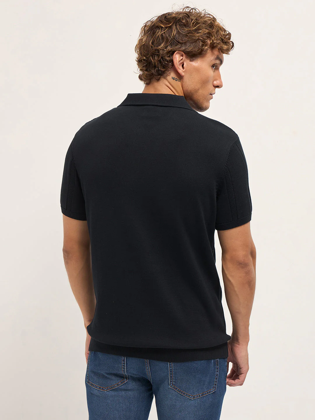 Men Black Textured vertical knit stripes Slim Fit Polo - Image 2